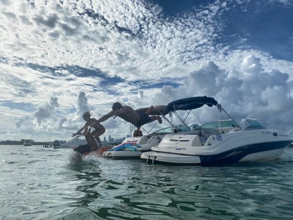 26 SeaRay Sundeck!-11