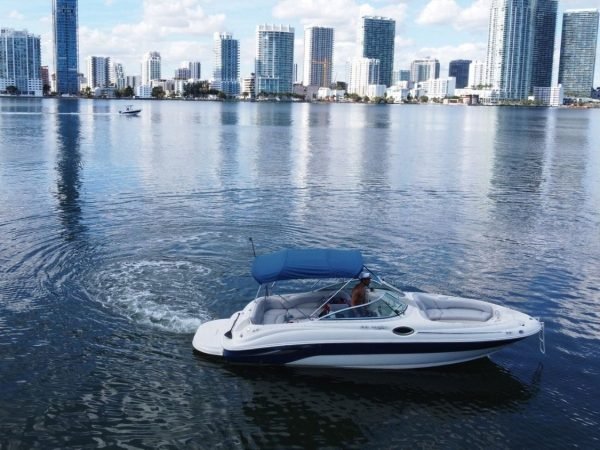 26 SeaRay Sundeck!-5