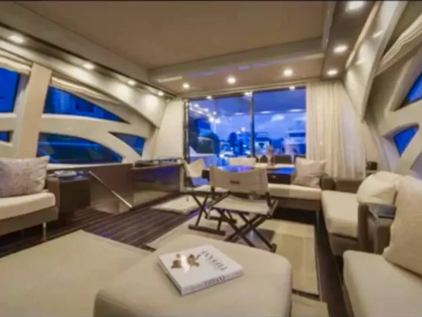 Azimut 90 - 16