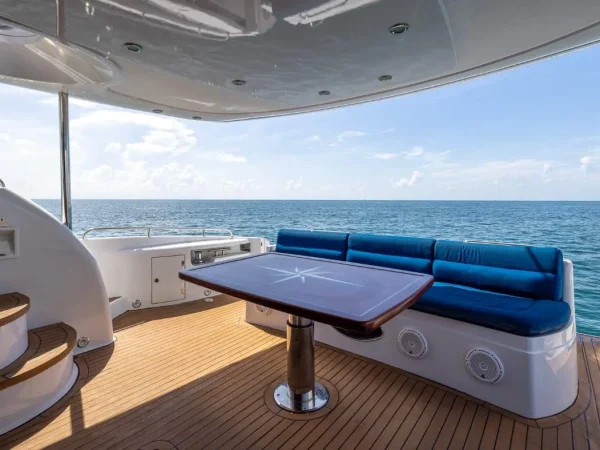 SlipTease 80 Sunseeker - 15