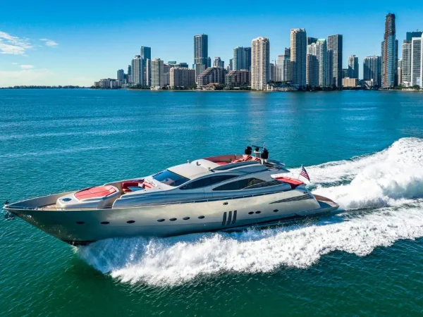pershing 90 - 2